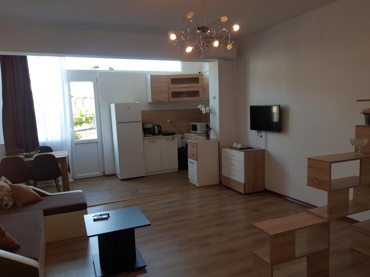 The Center Apartments Comfort Sandanski Ngoại thất bức ảnh
