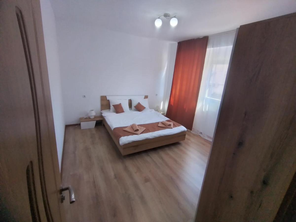 The Center Apartments Comfort Sandanski Ngoại thất bức ảnh